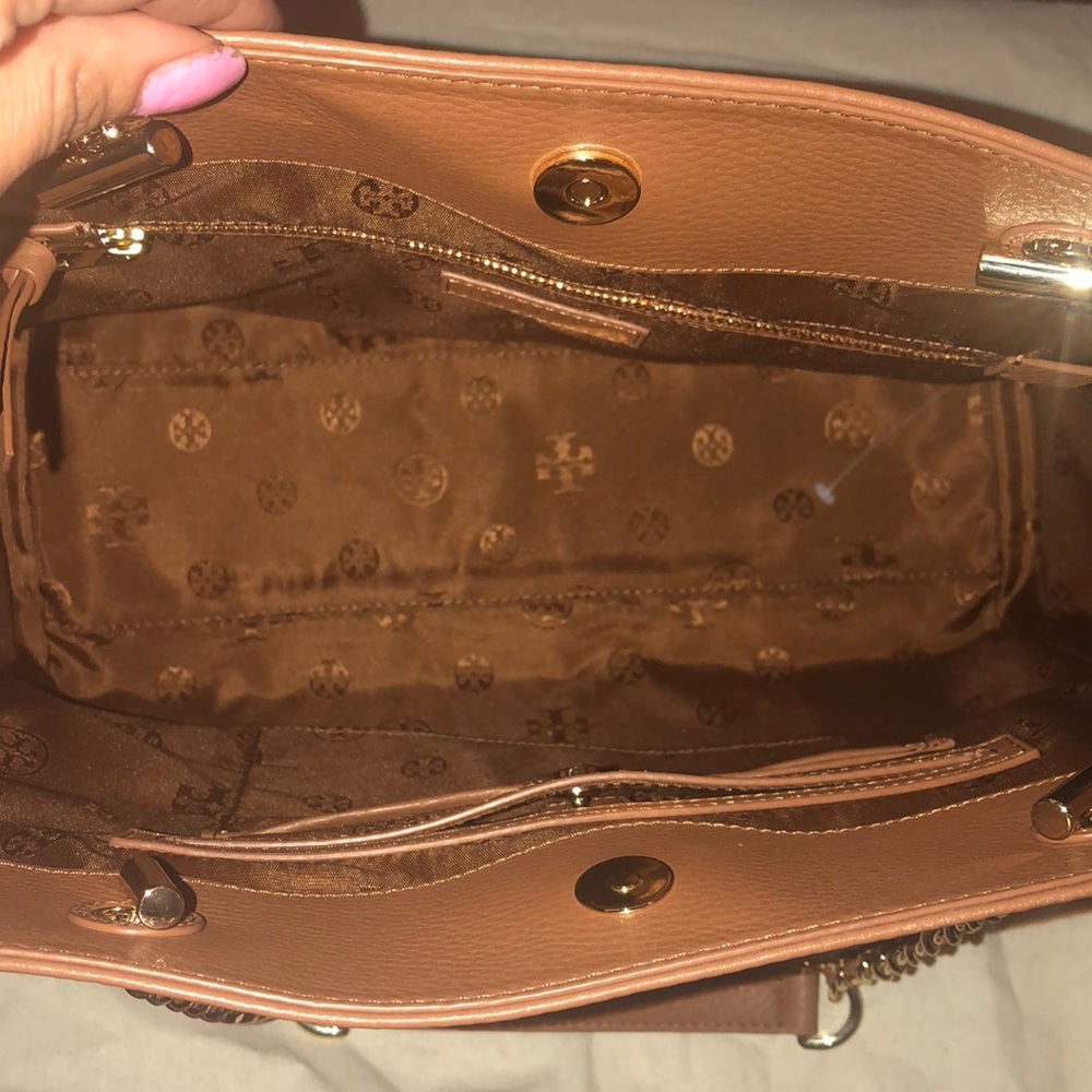 Brand new Tory Burch Tote bag in luggage color - Picture 2 of 7